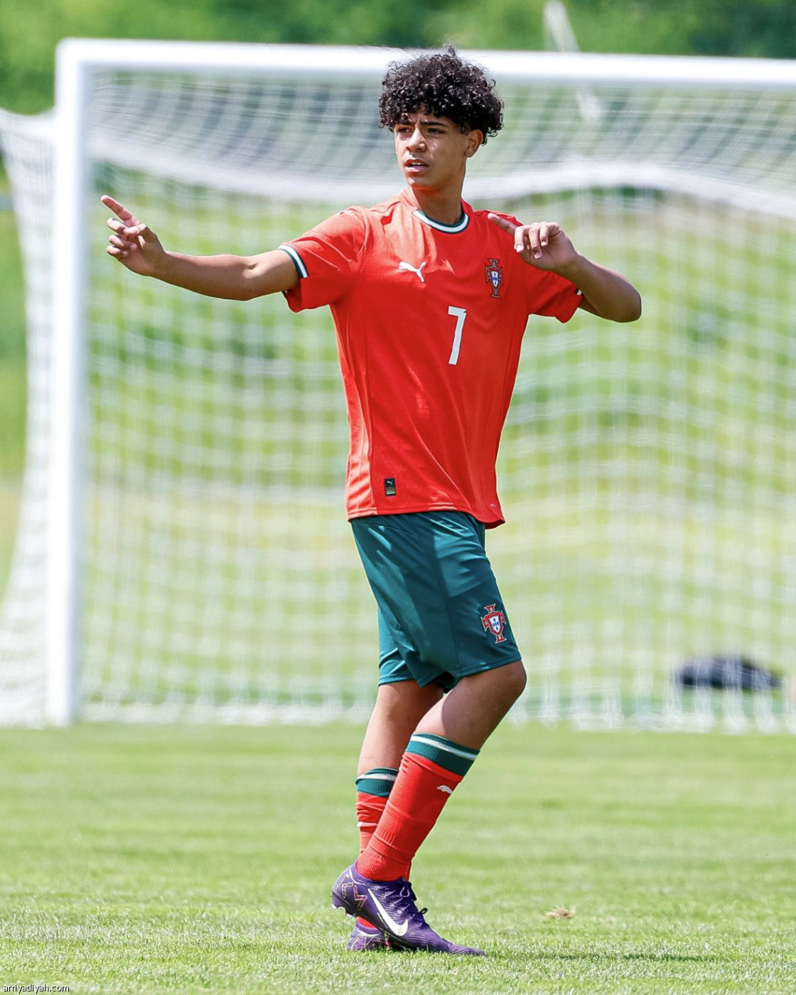 رونالدو الصغير ينطلق