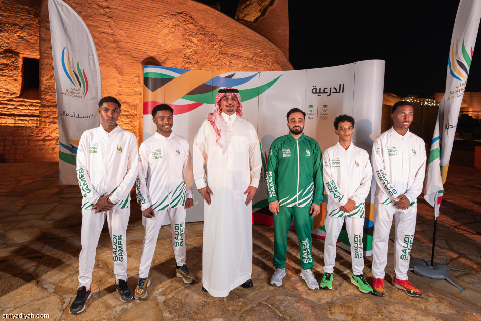 محافظ الدرعية يتسلم شعلة دورة الألعاب السعودية