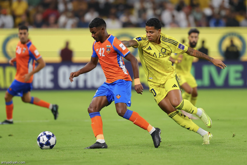 النصر يكتسح