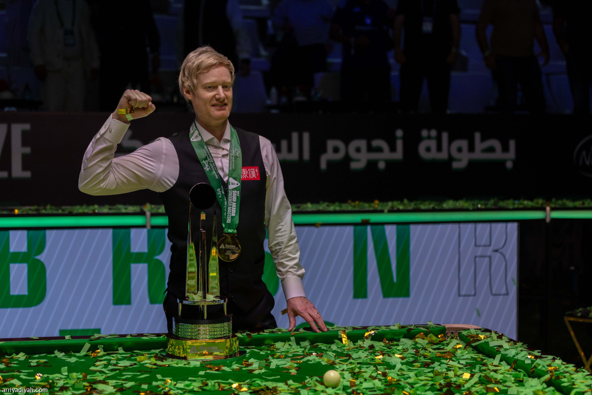 روبرتسون.. بطل ماسترز جدة