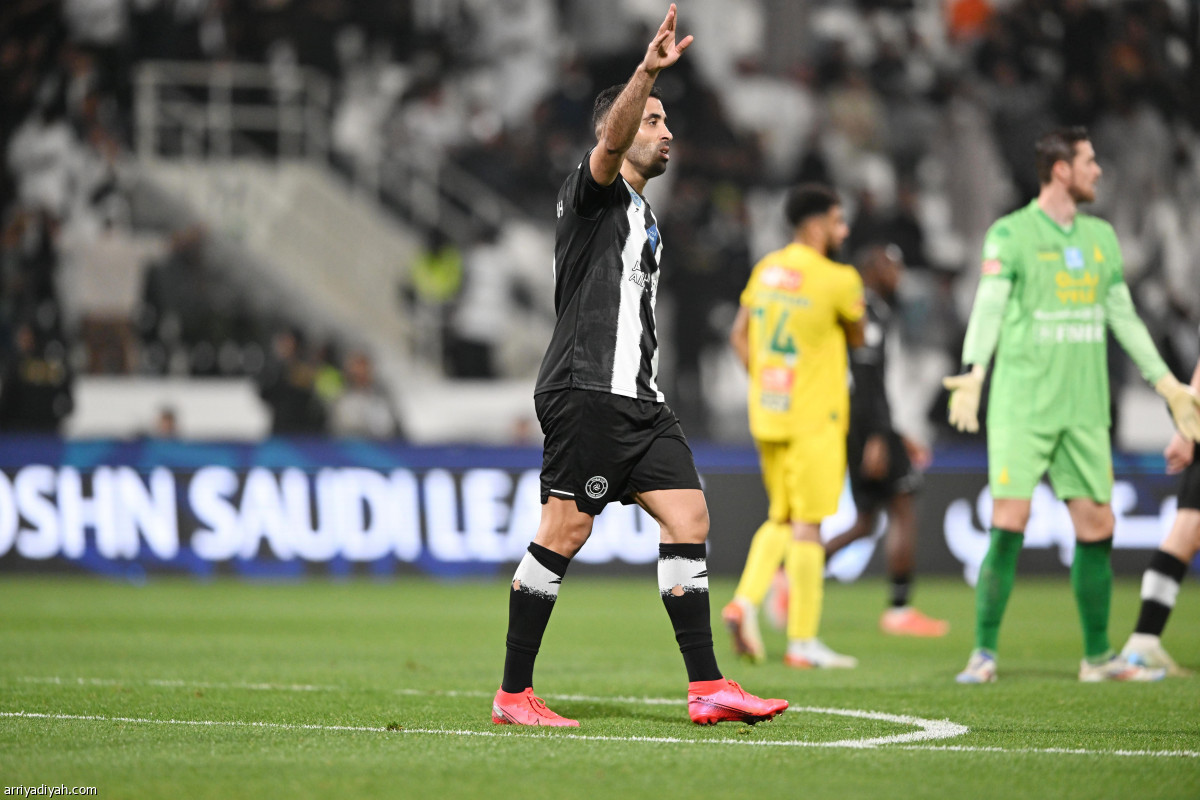 اكتساح شبابي