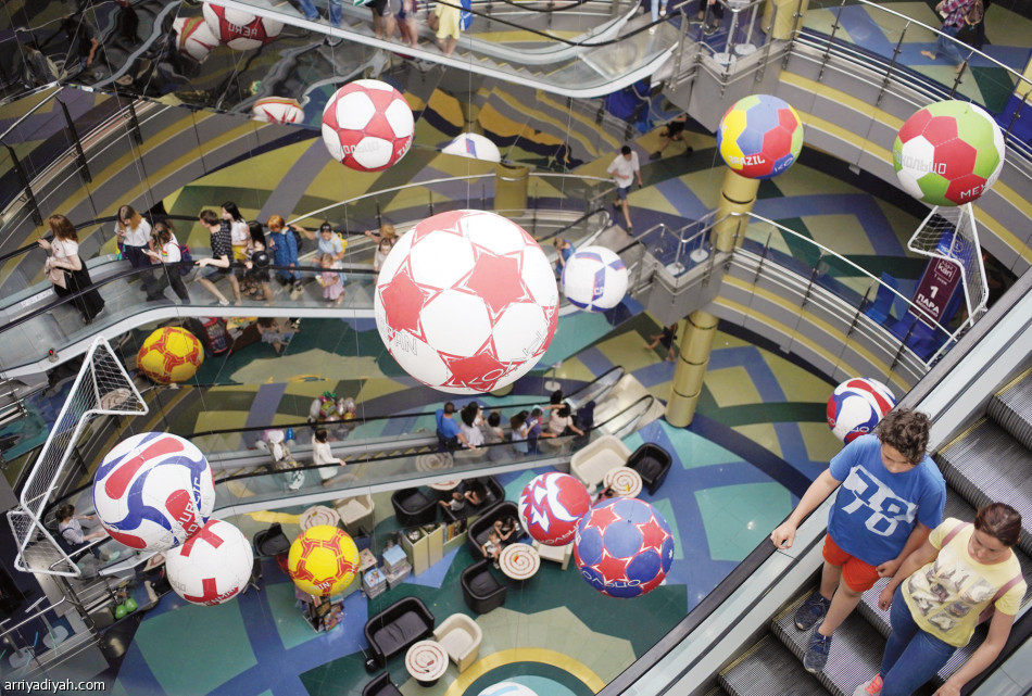 كازان هدوء في السوق
وصخب داخل الميدان