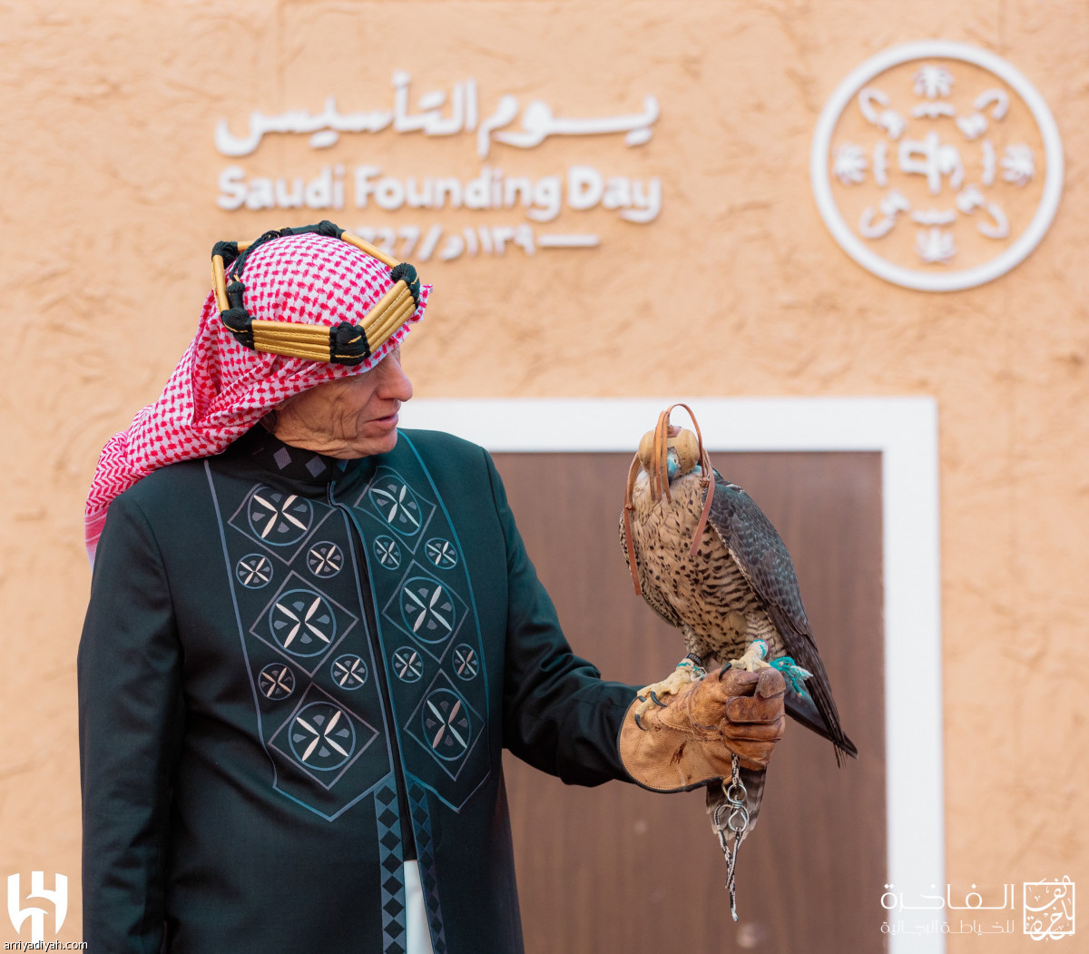 جيسوس يحتفل بالتأسيس