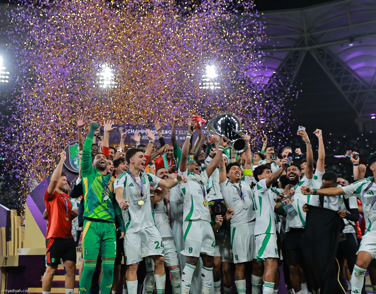 تتويج تاريخي