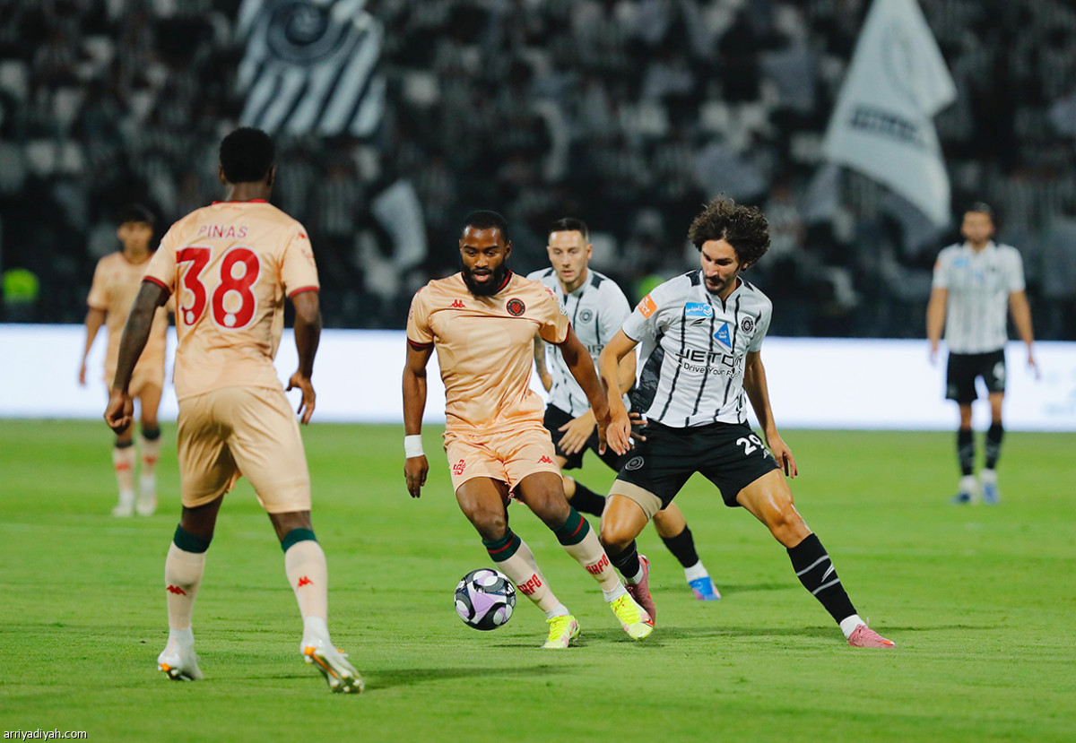 الخلود.. فوز خارج الأرض