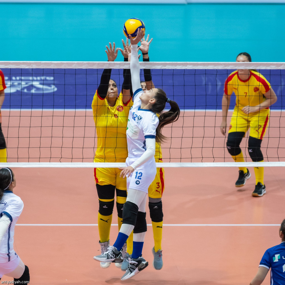 طائرة السيدات.. الأهلي والهلال يواصلان الانتصارات