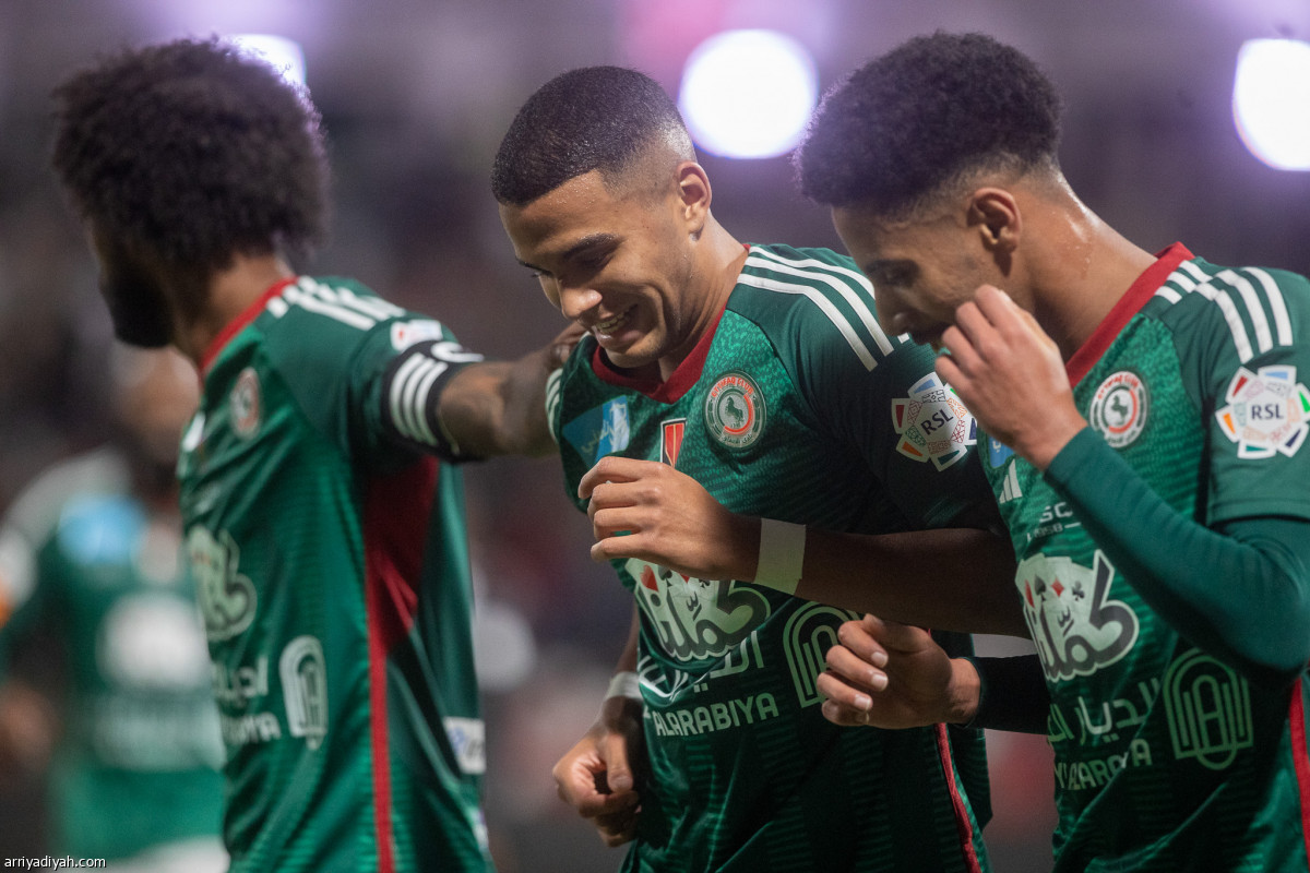 الشهري ينطلق بفوز