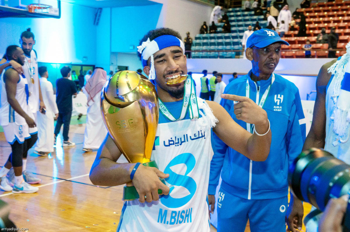 تتويج الهلال