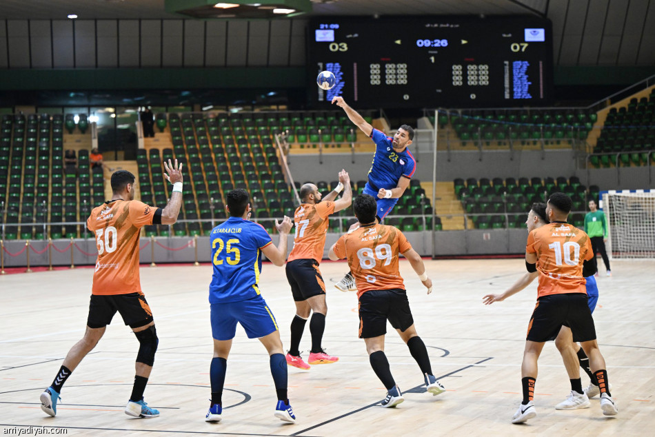 الصفا يعتلي صدارة دوري اليد