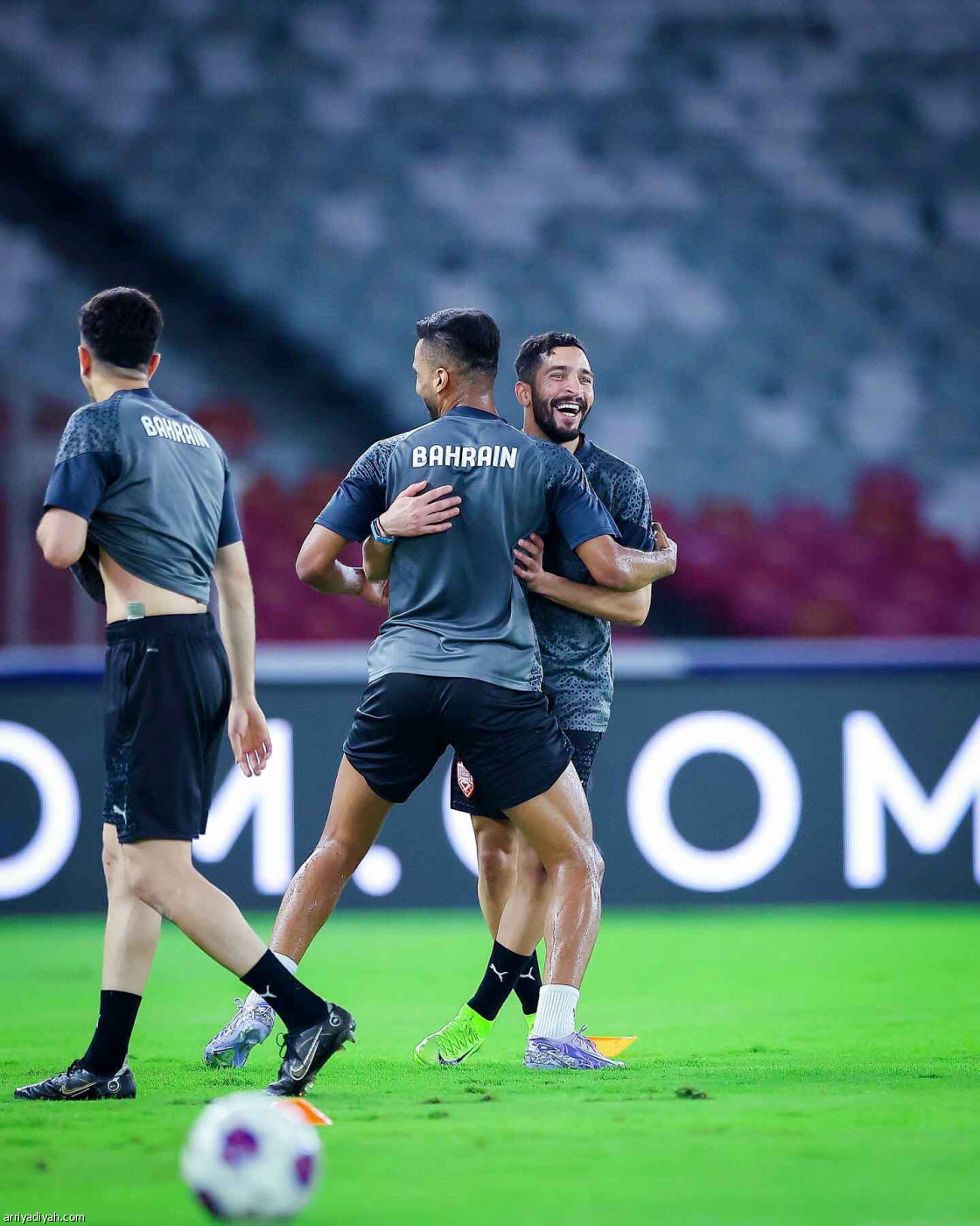 «الأحمر» متحفز