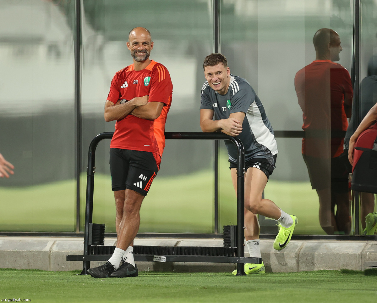 موعد مع التاريخ