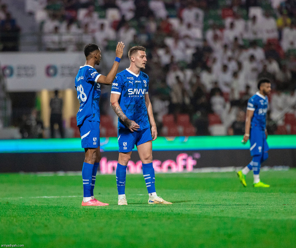 تعادل هلالي اتفاقي