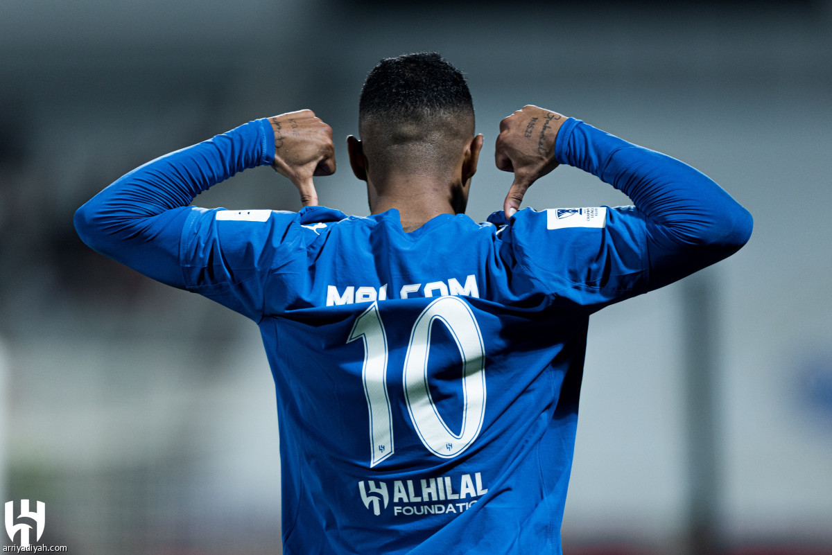 الهلال بالعلامة الكاملة